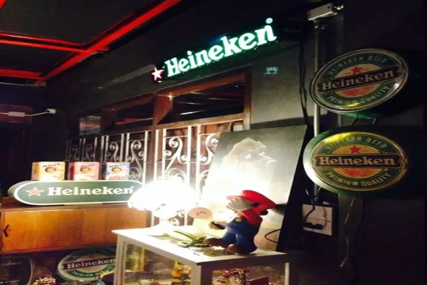 Sukkhiengdao Bar & Bed