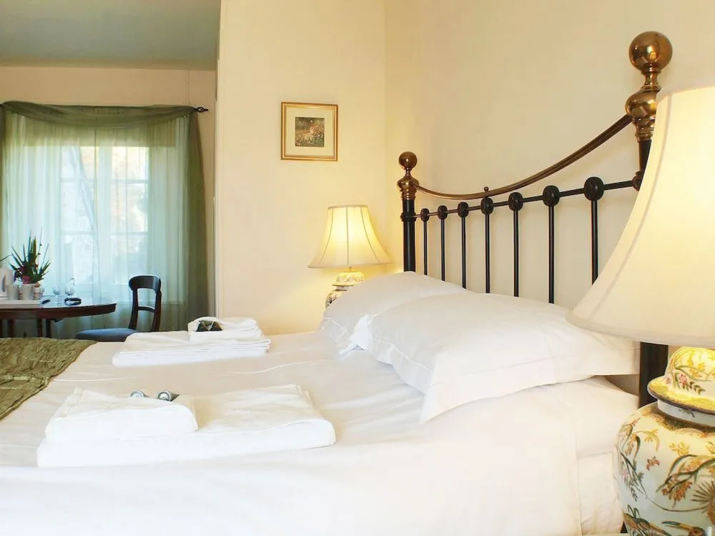 Normandy Getaways at Mis Harand