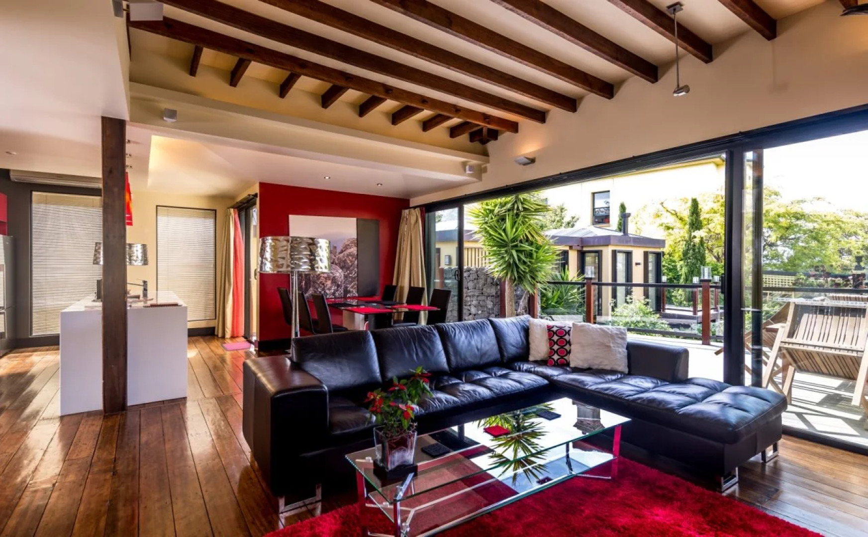 Corinda Contemporary