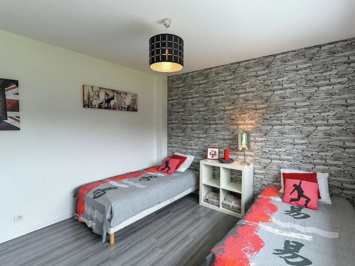 Welcoming Villa in Fouesnant With Swimming Pool