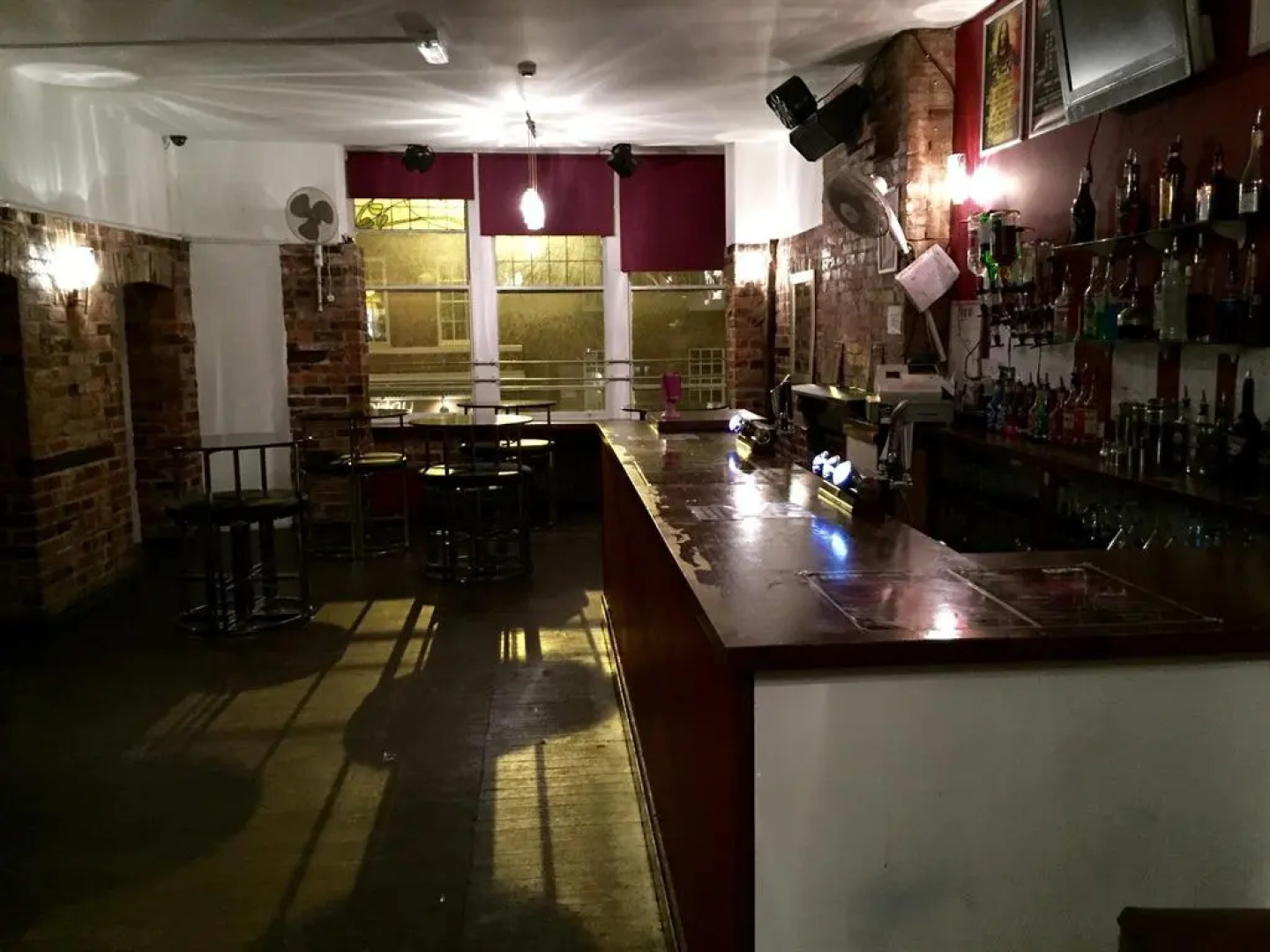 The Queens Head Hotel