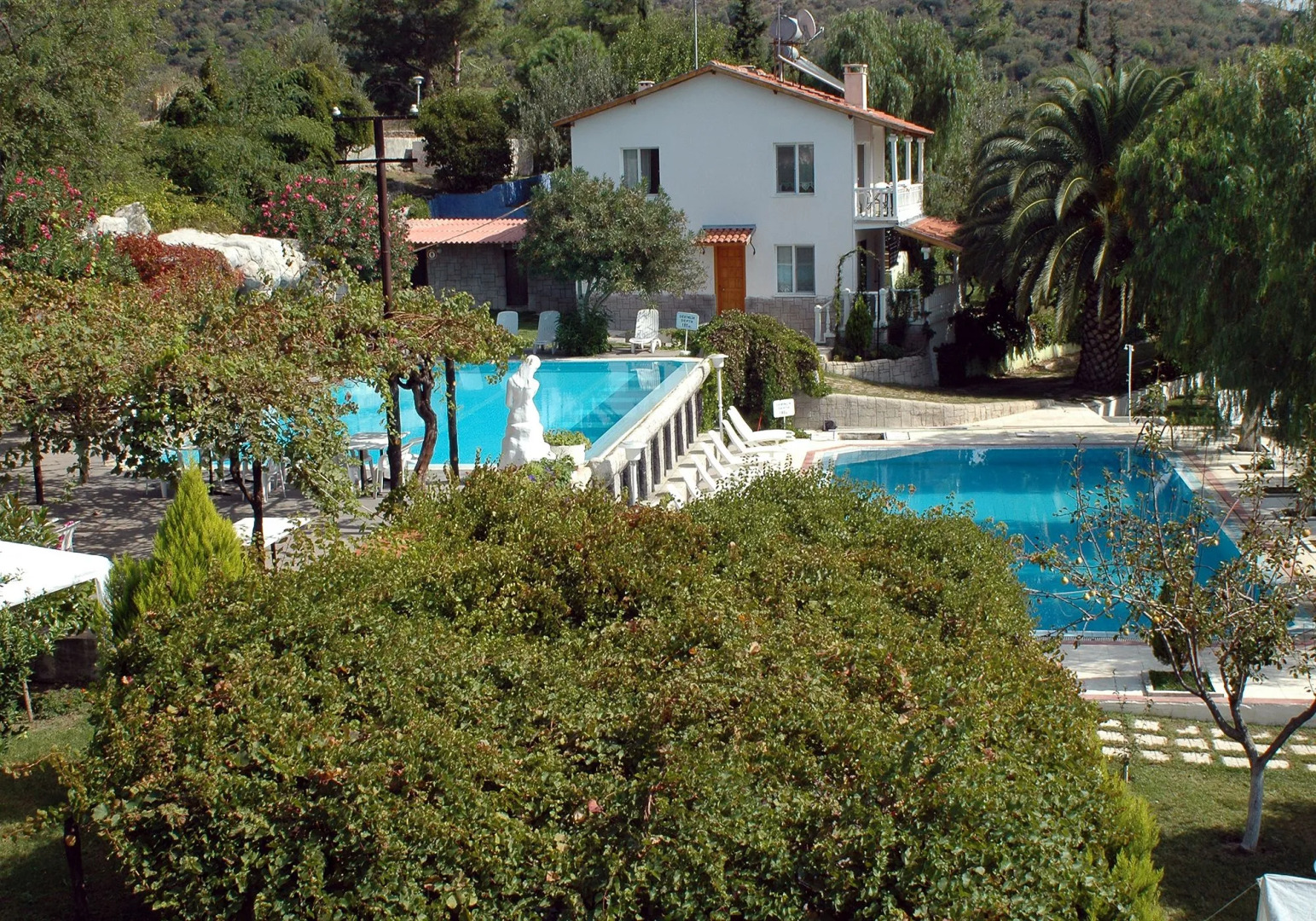 Babylon Gardens Apart Hotel