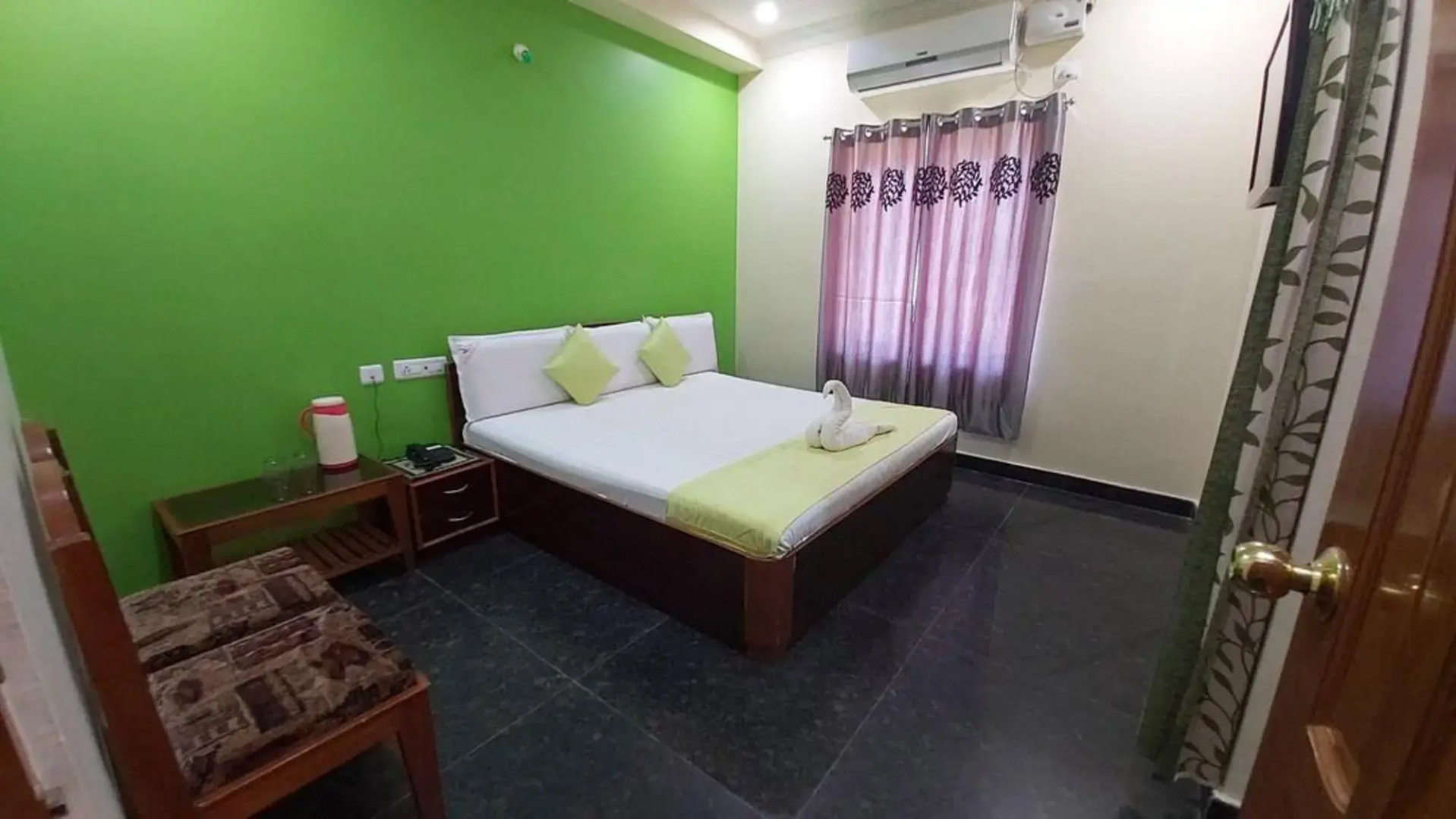 Hotel KSR Grand