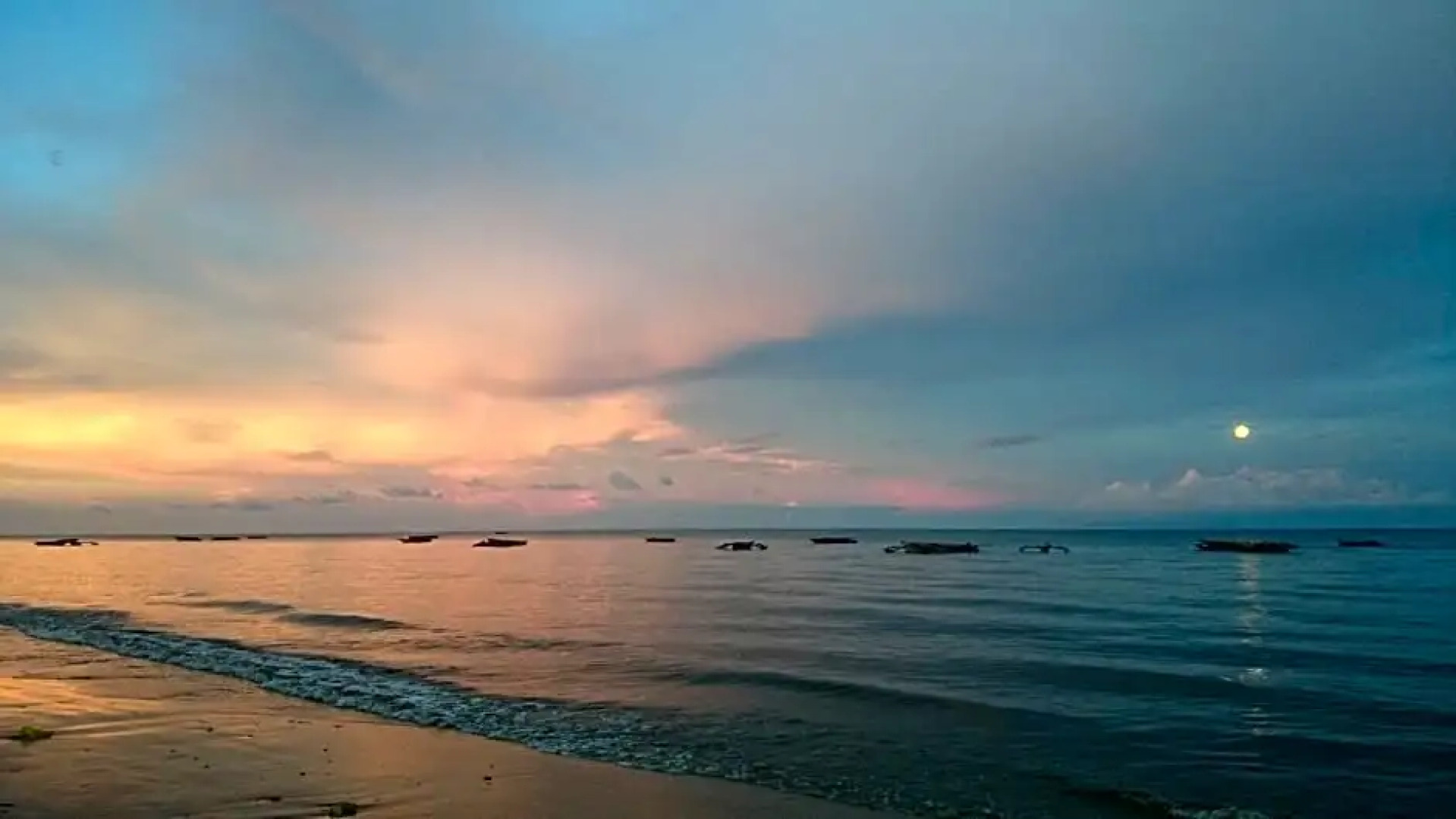 Capricorn Beach Cottages