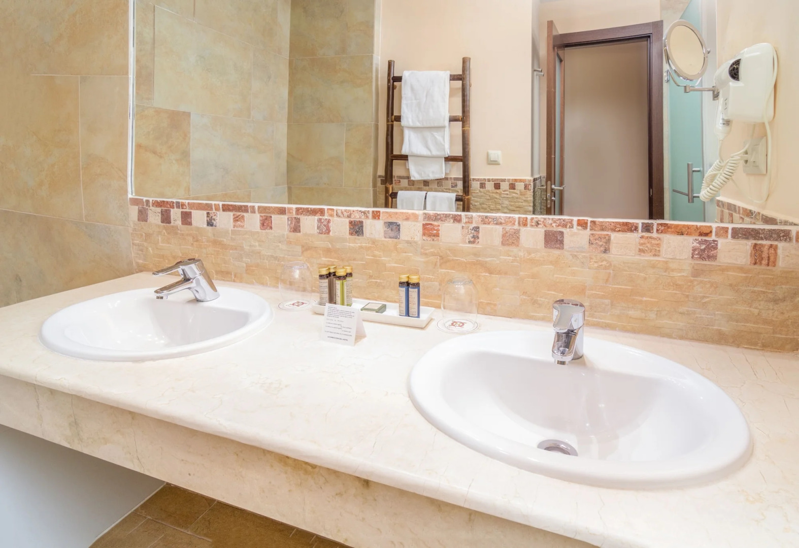 Hotel El Cortijo De Zahara by Q Hotels