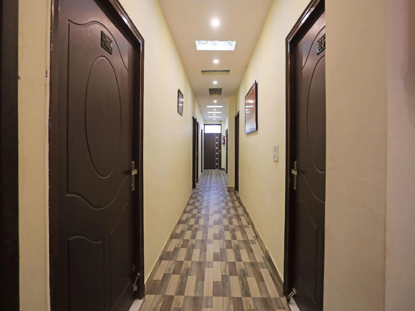 OYO 14332 Raj Palace