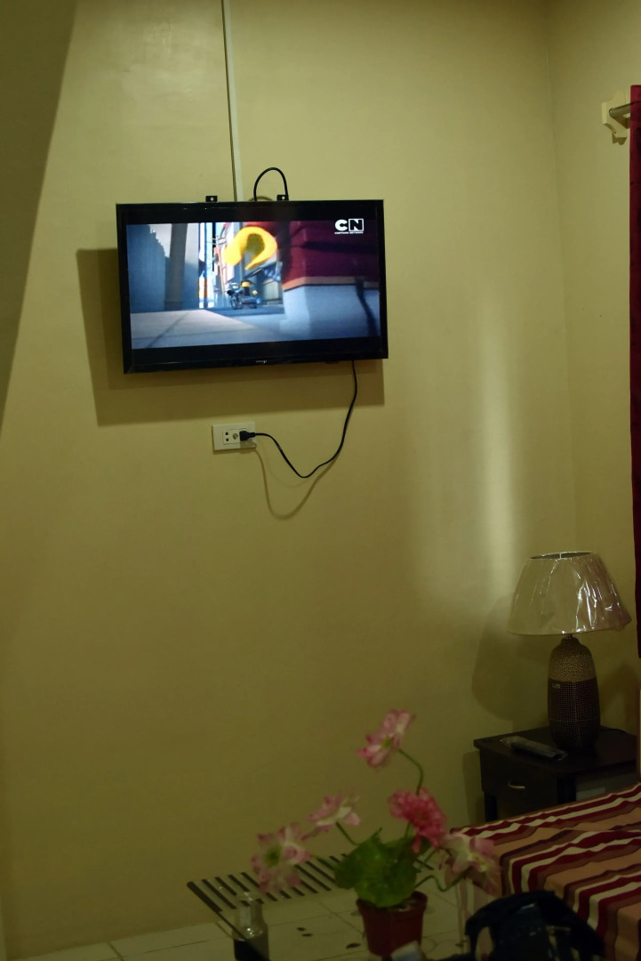 Ashley and Bill's Suites 'N Garden