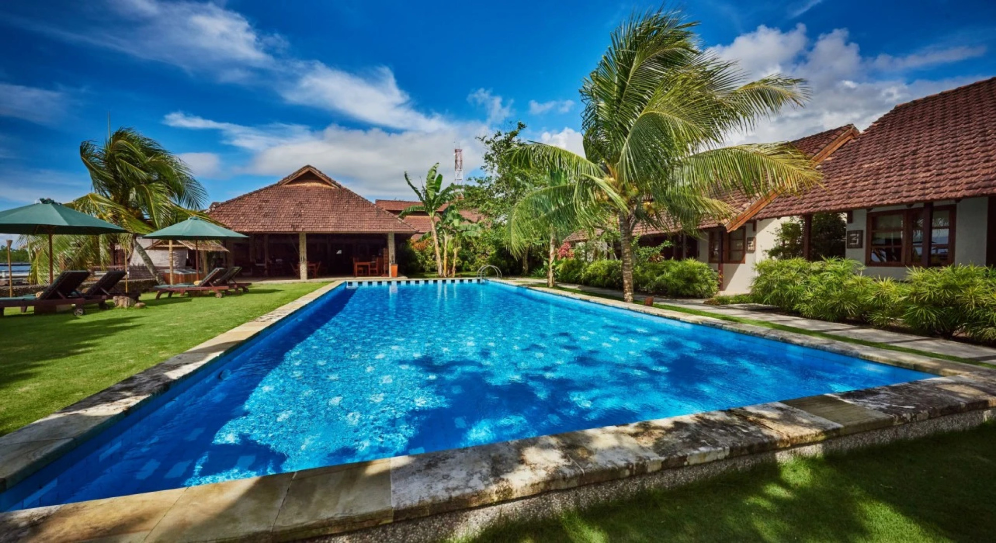 Cocotinos Manado - A Boutique Beach Resort