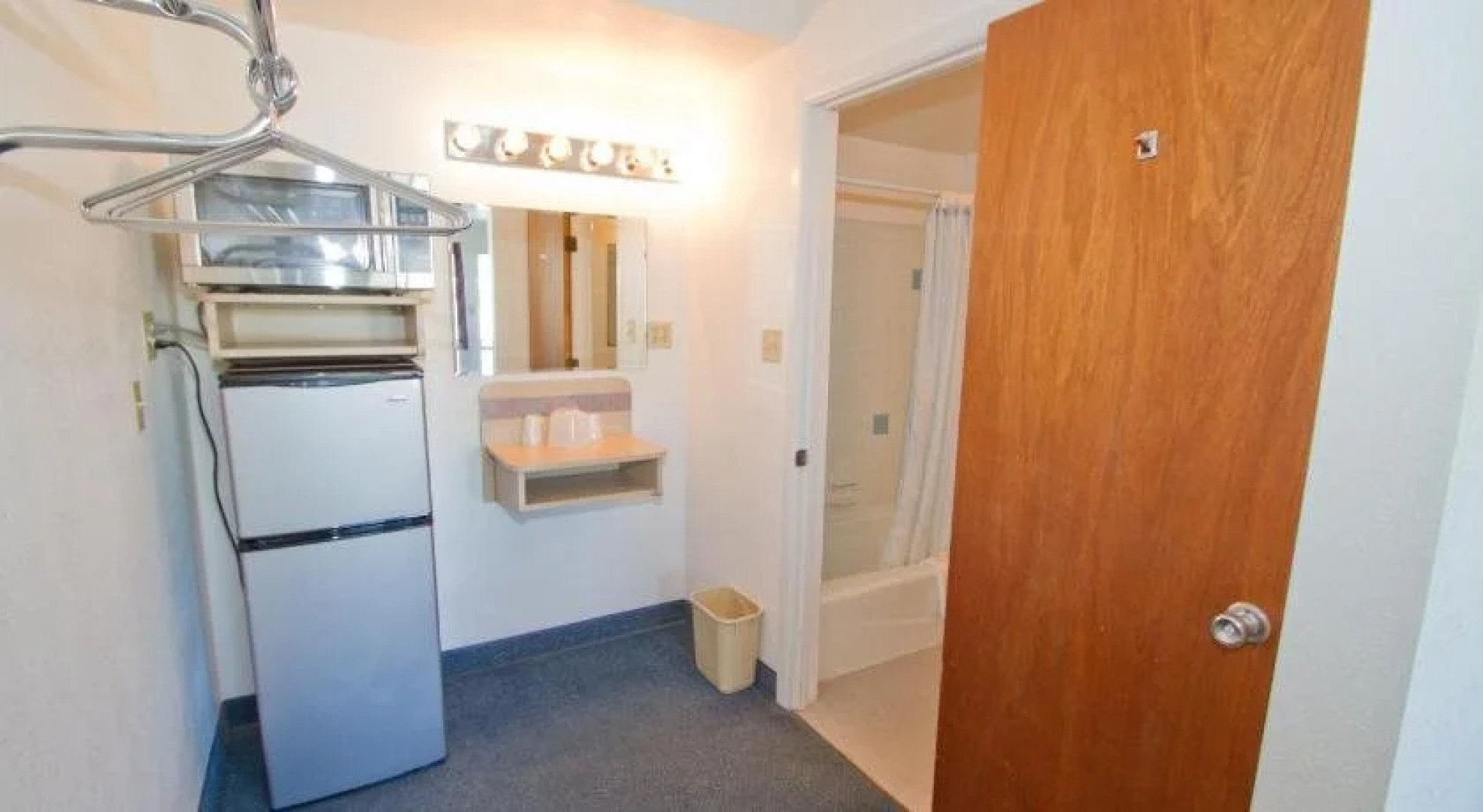 Brooks Street Motor Inn