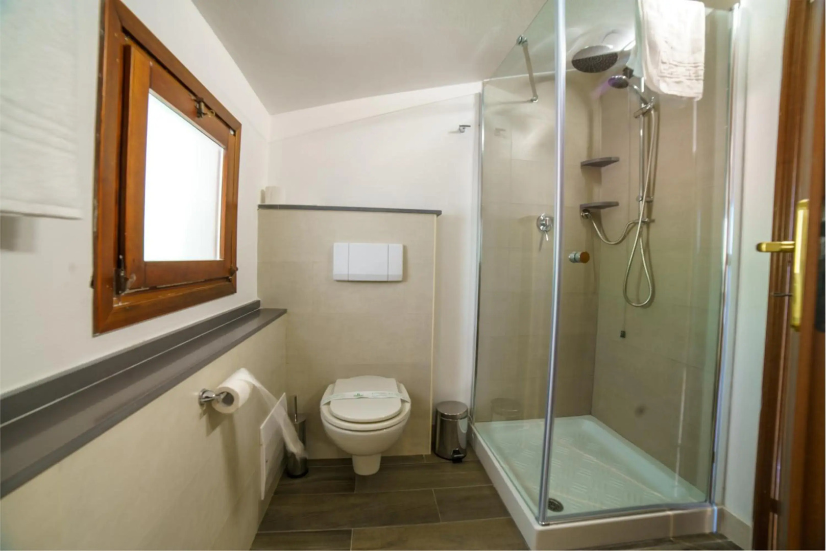 Hotel Ristorante Lago Bin