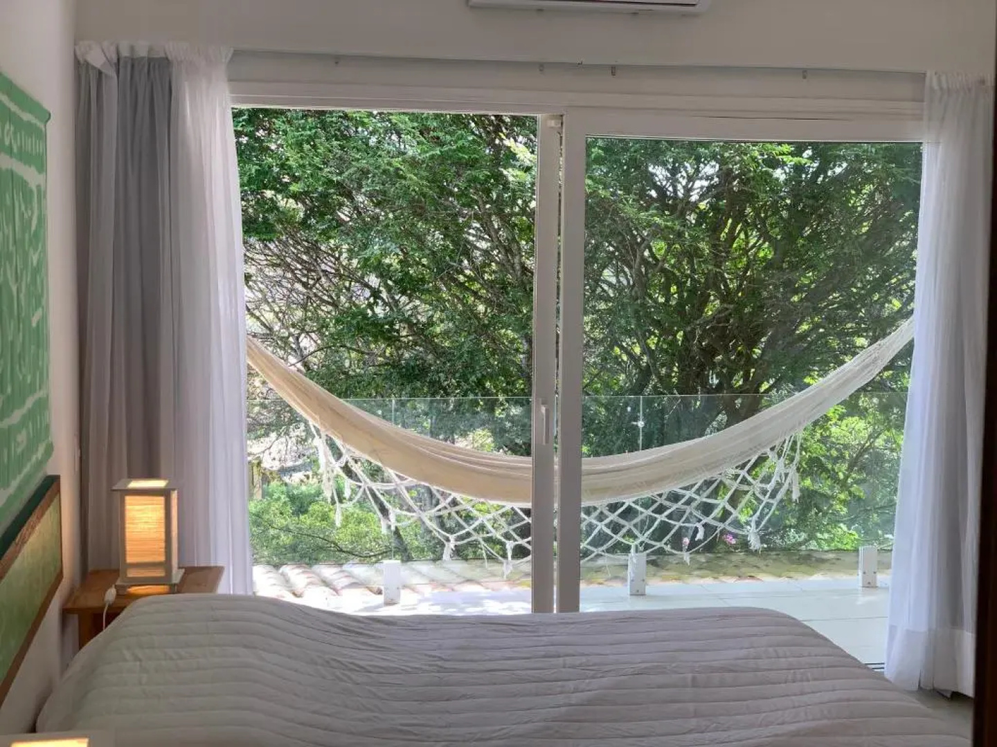 Praia da Ferradurinha Guest House