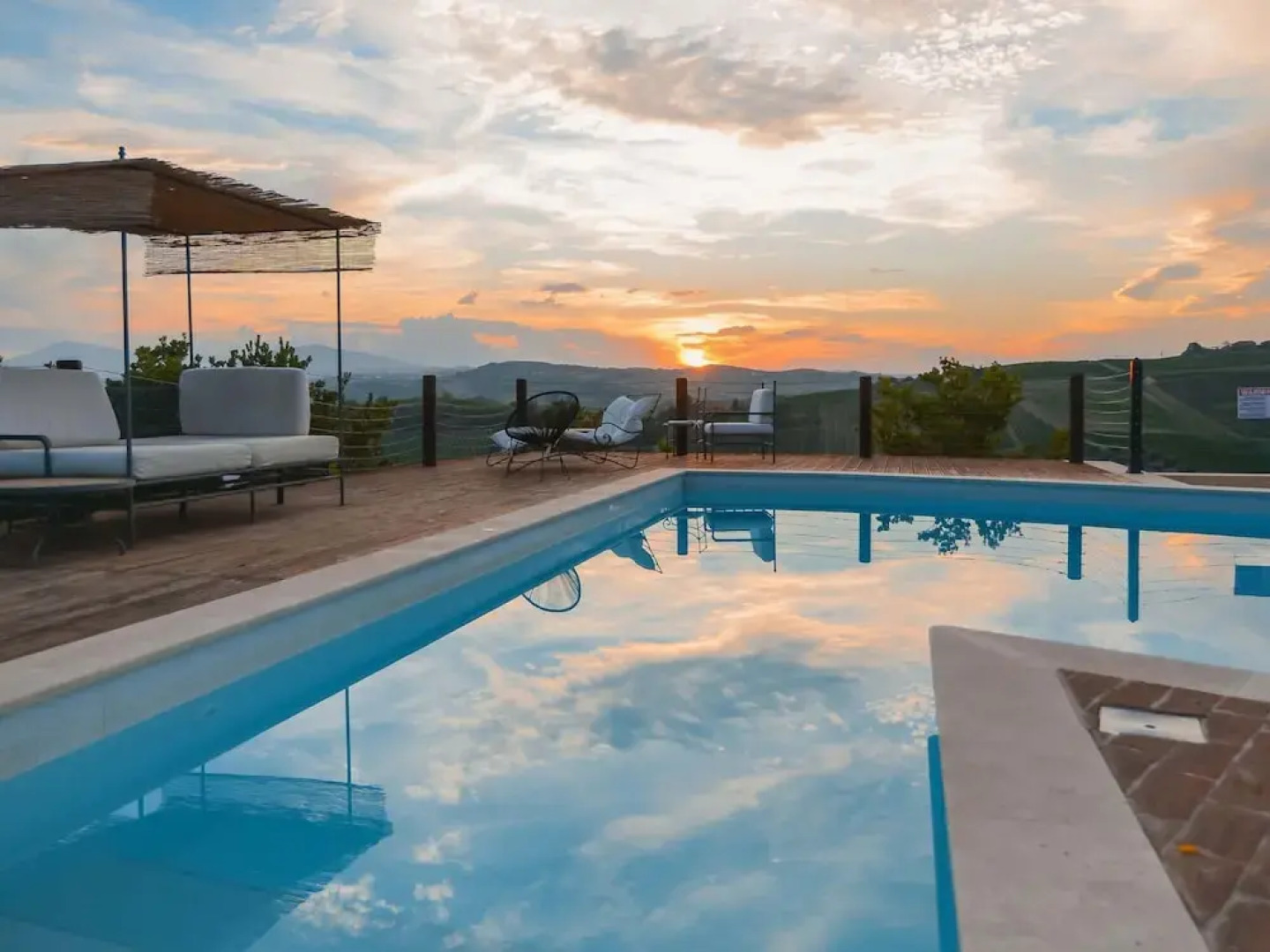 Charming Apartment in Ascoli Piceno Near Village