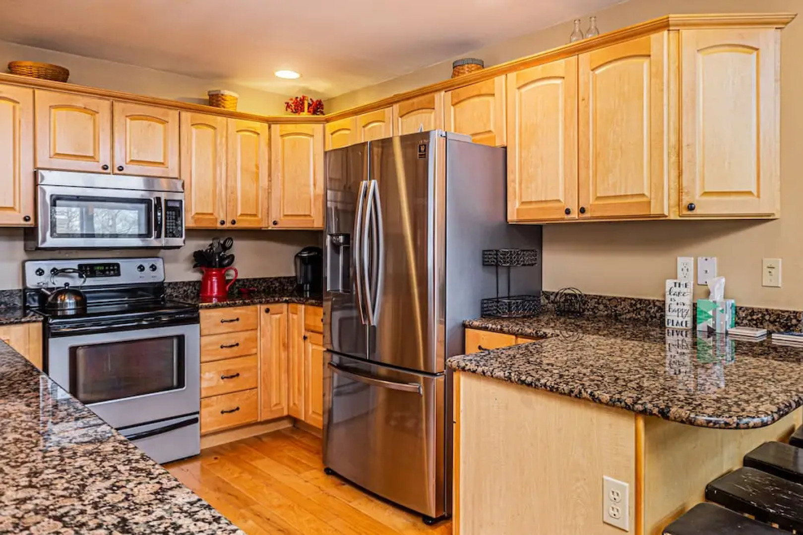 Rocky Adventures Five Bedroom Holiday Home