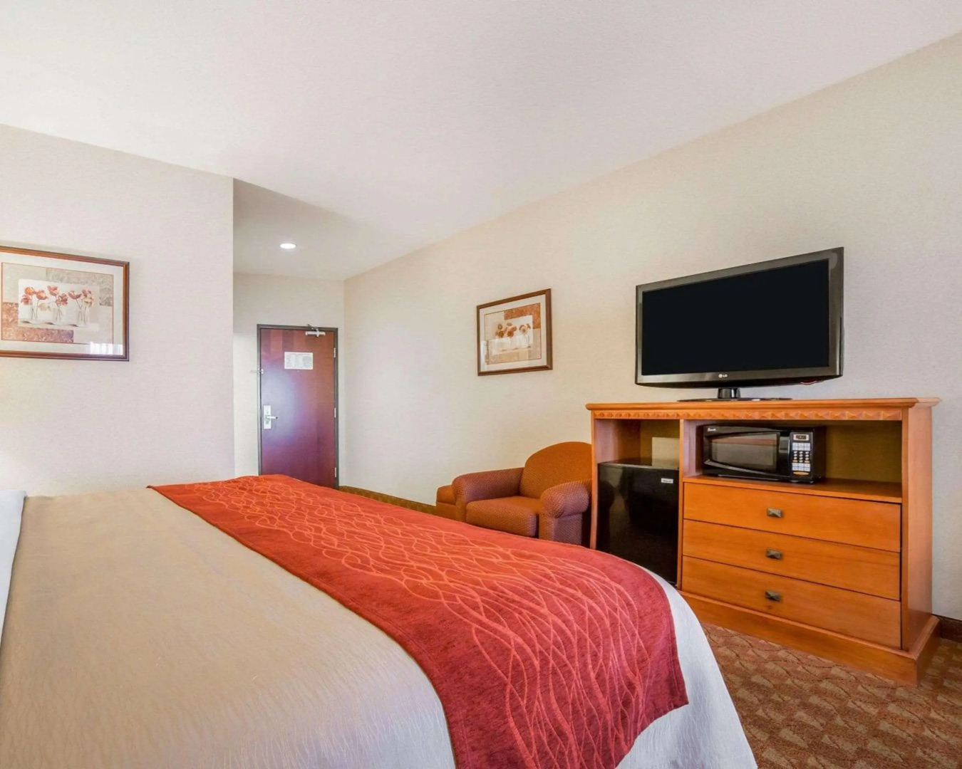 Comfort Inn & Suites Las Vegas - Nellis