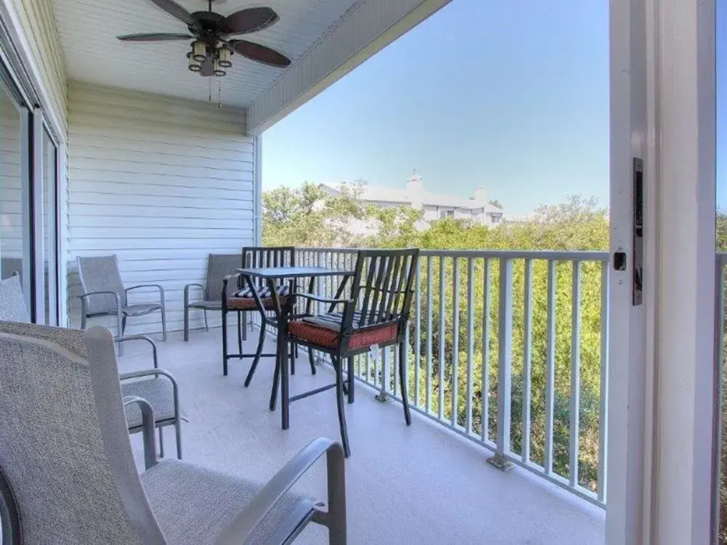 Mariner's Pointe 202 2 Br Cabin by RedAwning