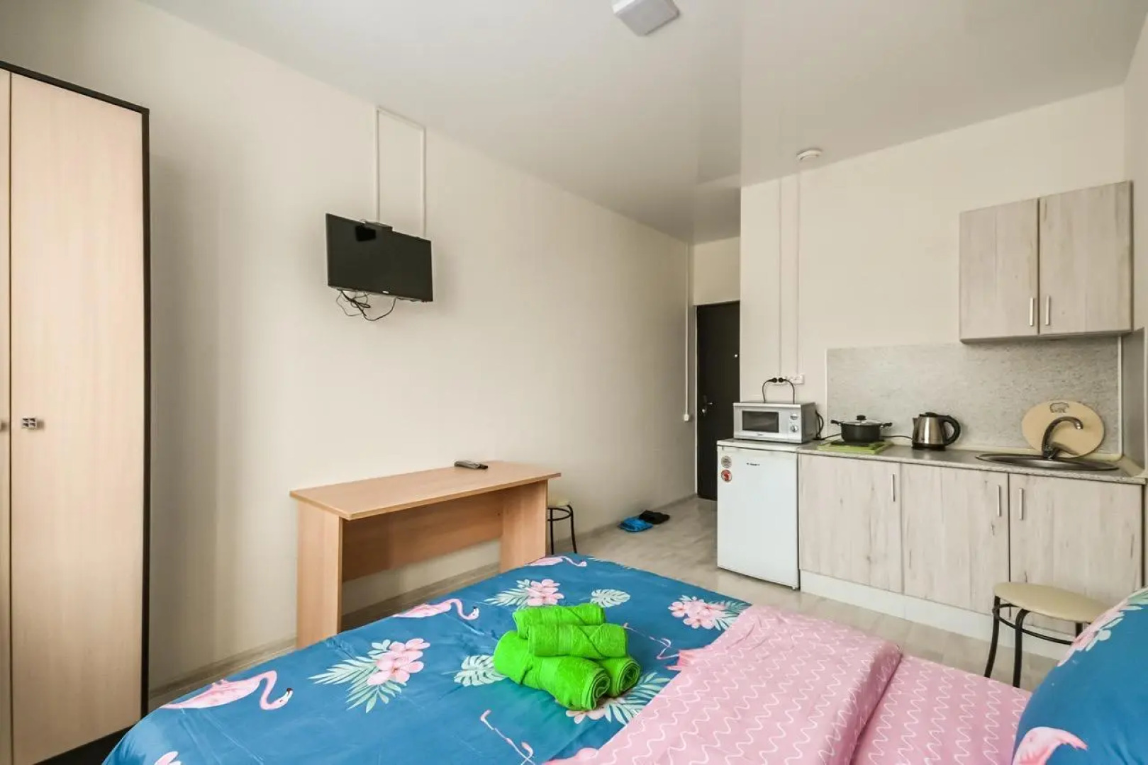 Погостим на улице Вертолетная 48