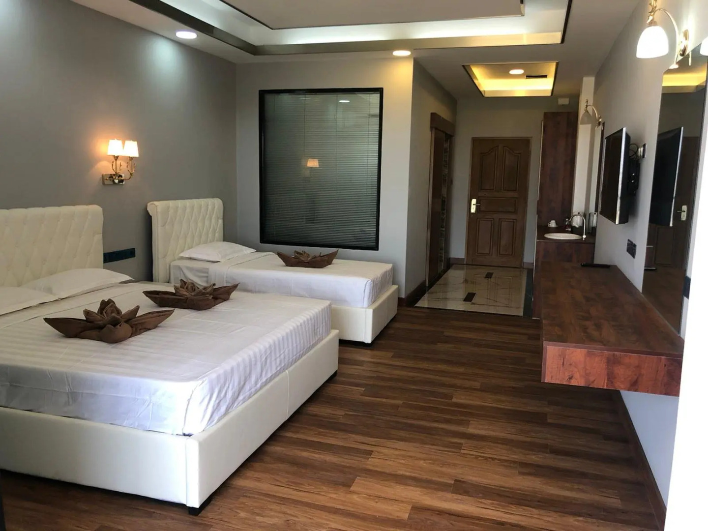 Excel River View Hotel