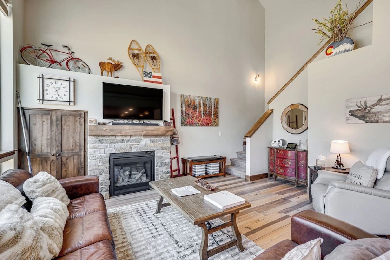 Newly Built Estes Park Townhome, 2 Miles to Rmnp!