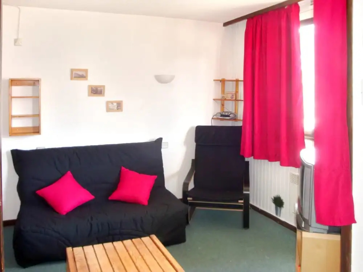 Apartment With one Bedroom in St Chaffrey , With Wonderful Mountain Vi