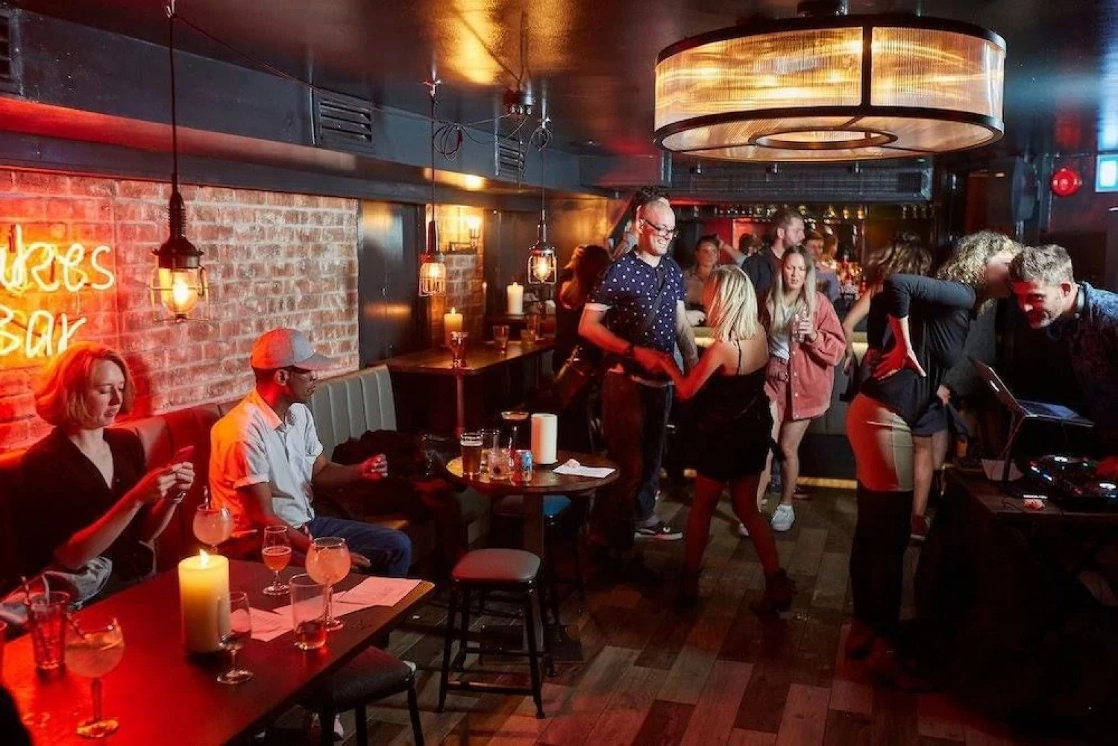 Sakkson House Boutique Rooms & Suites