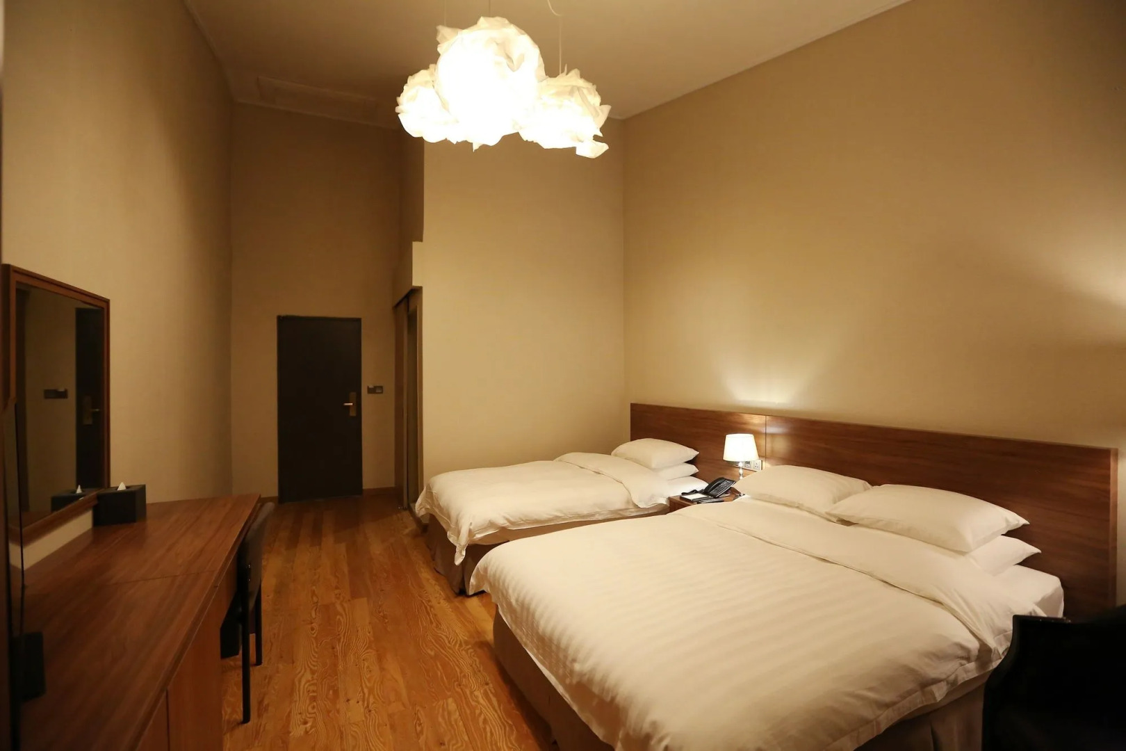 Palgong Emillia Hotel