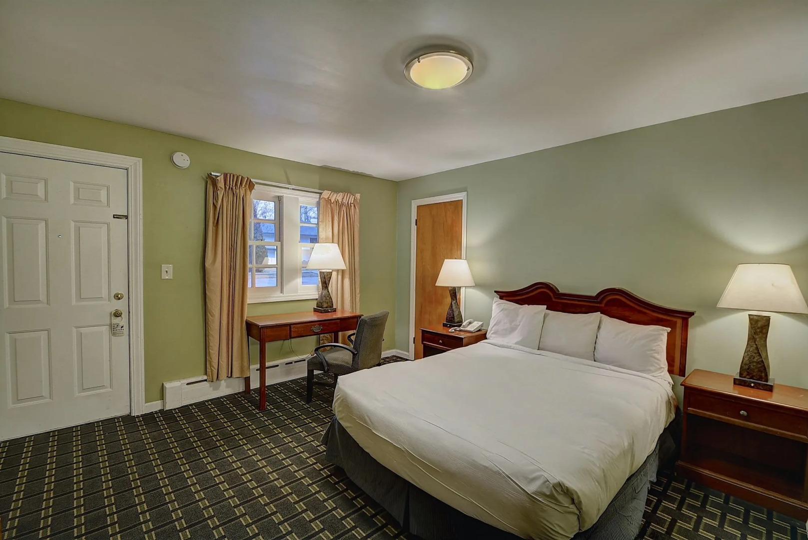 Colonial Motel And Spa