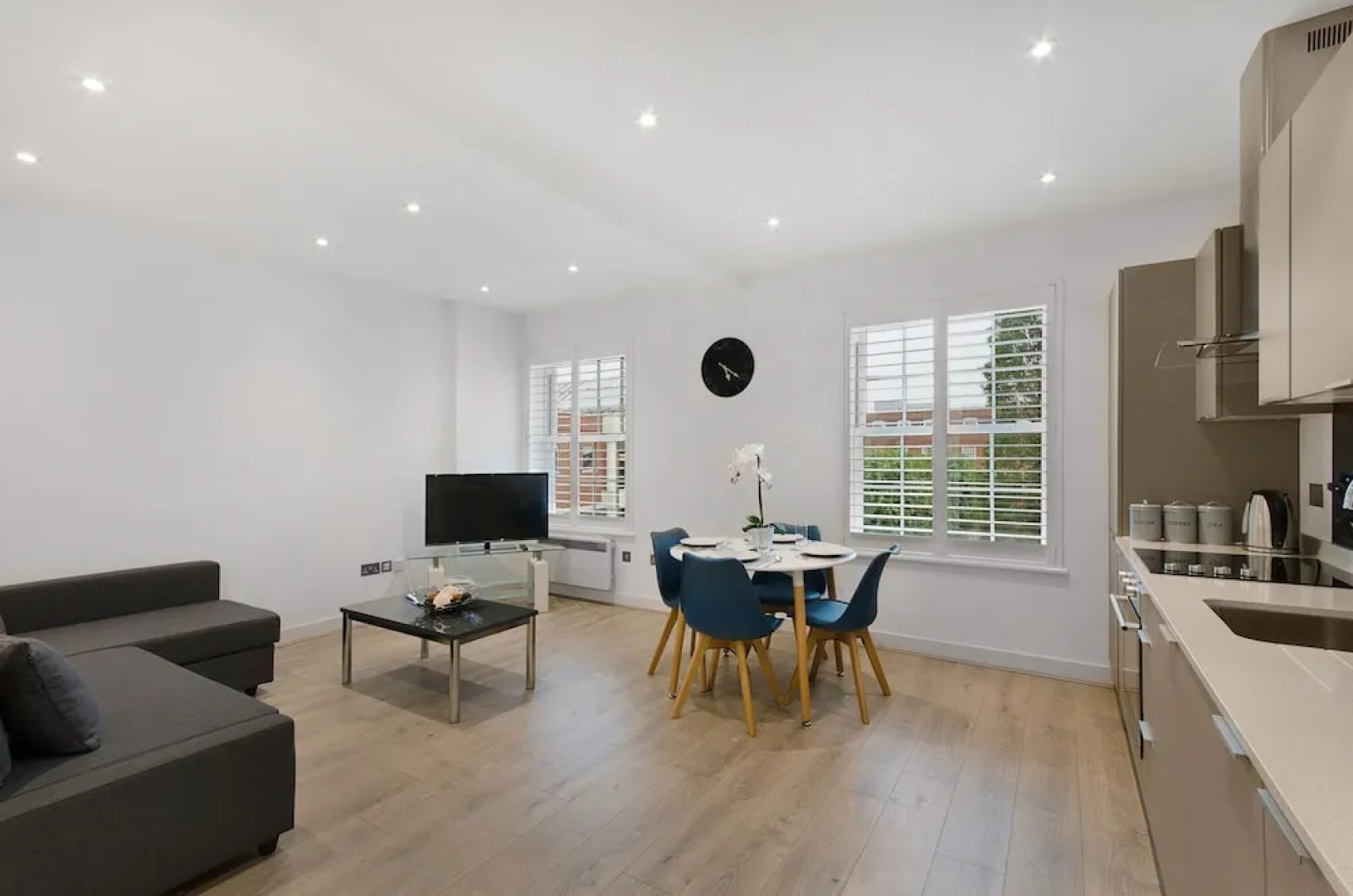 Karah Suites - Stonehills