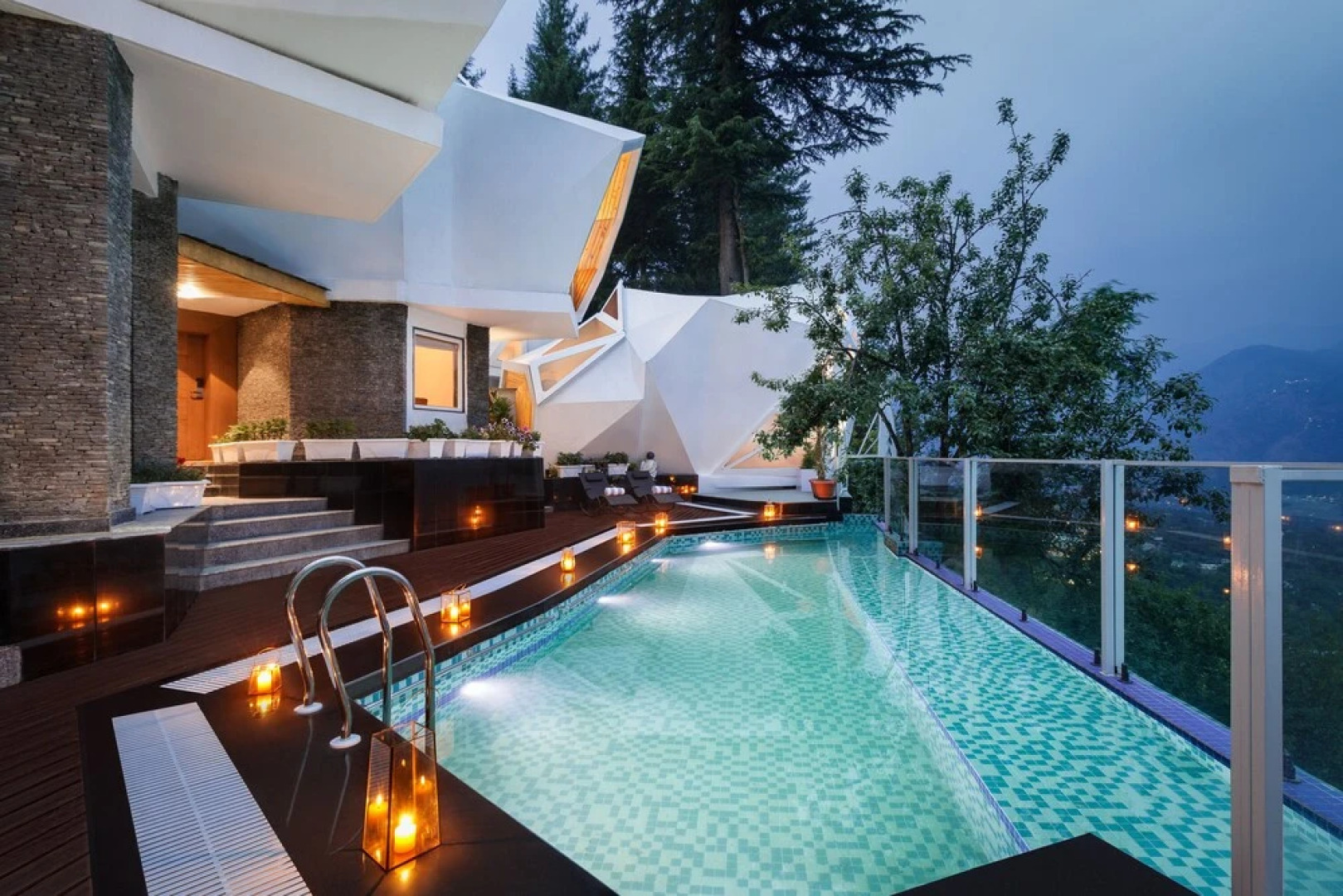 Tree of Life Eila Art Hotel