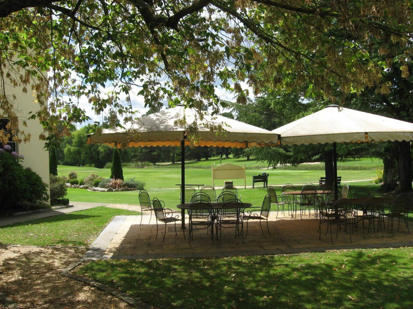 The Dormie House - On The Golf Course