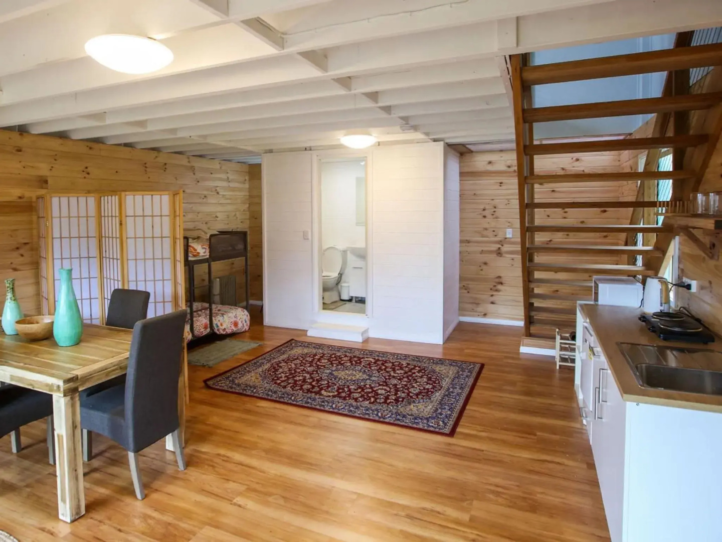 FAIRVIEW and STUDIO Gerringong 4pm check out Sundays