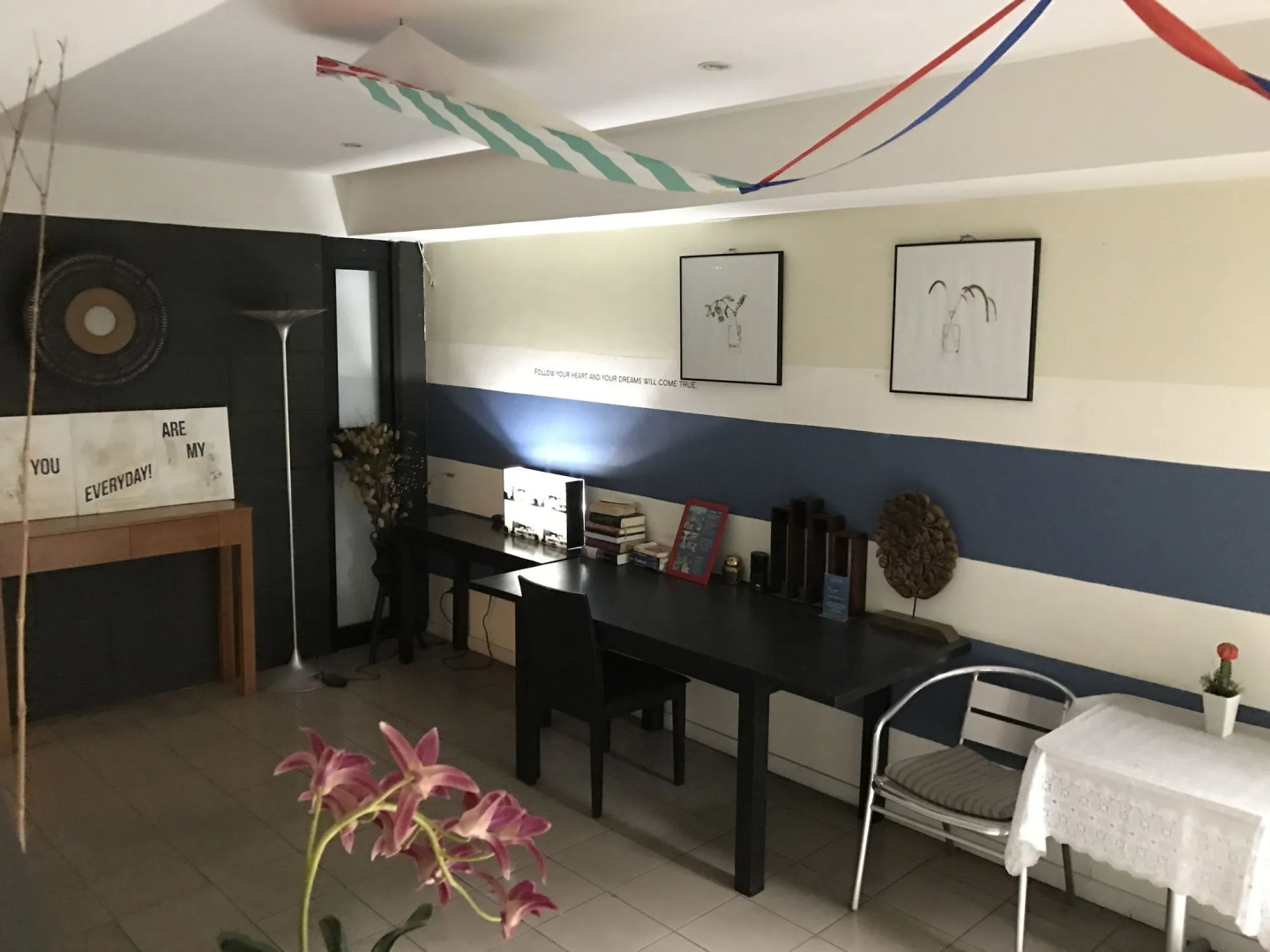 Somewhere to Escape - Hometel