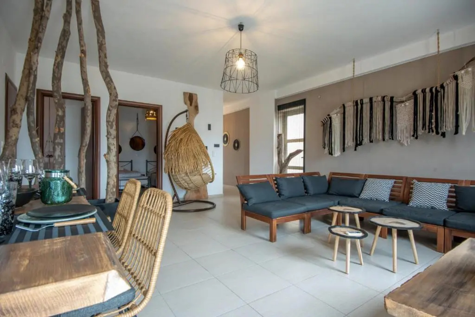 Chrisambelos Apartments