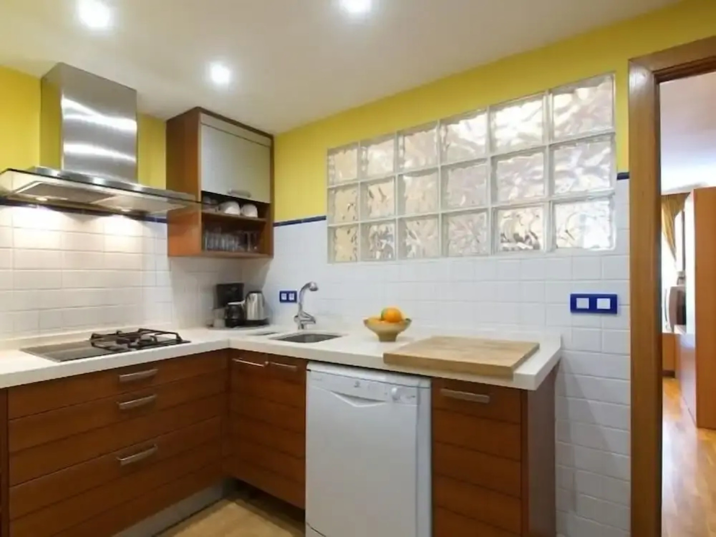 Riva Be my Guest Castelldefels