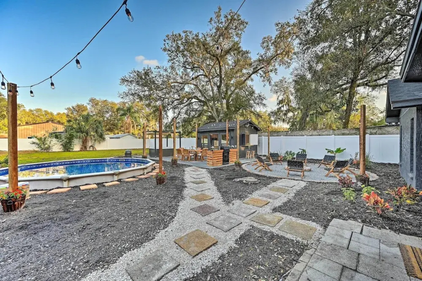 Luxe Brandon Oasis w/ Private Pool & Hot Tub!