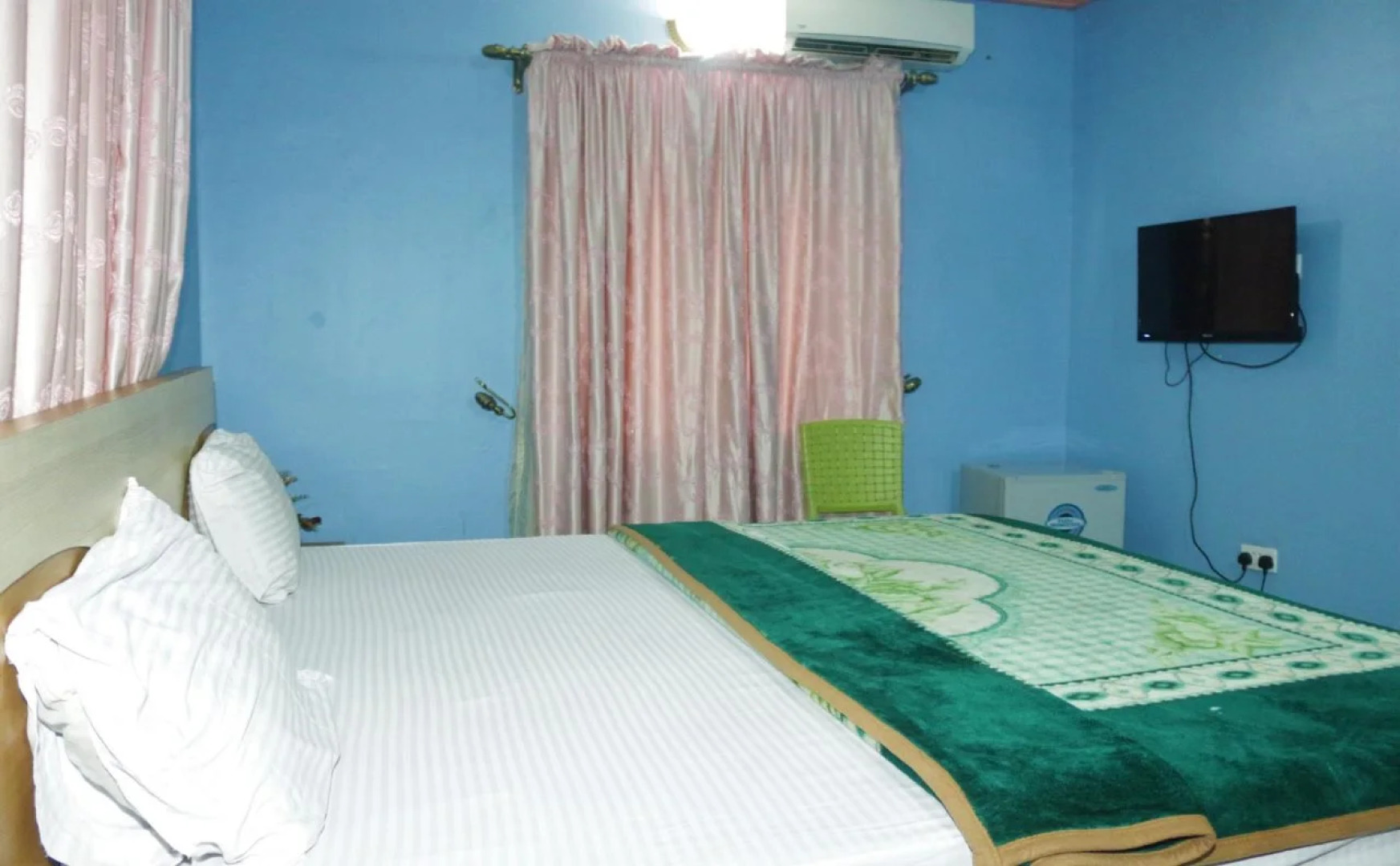 Chisam Suites Annex
