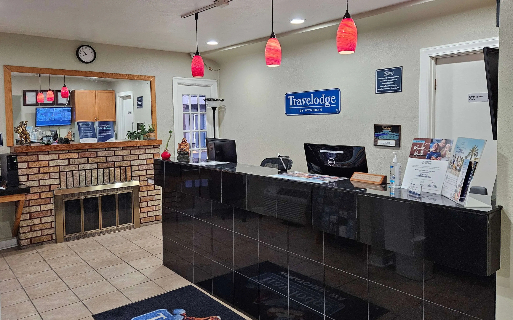 Travelodge by Wyndham Wenatchee