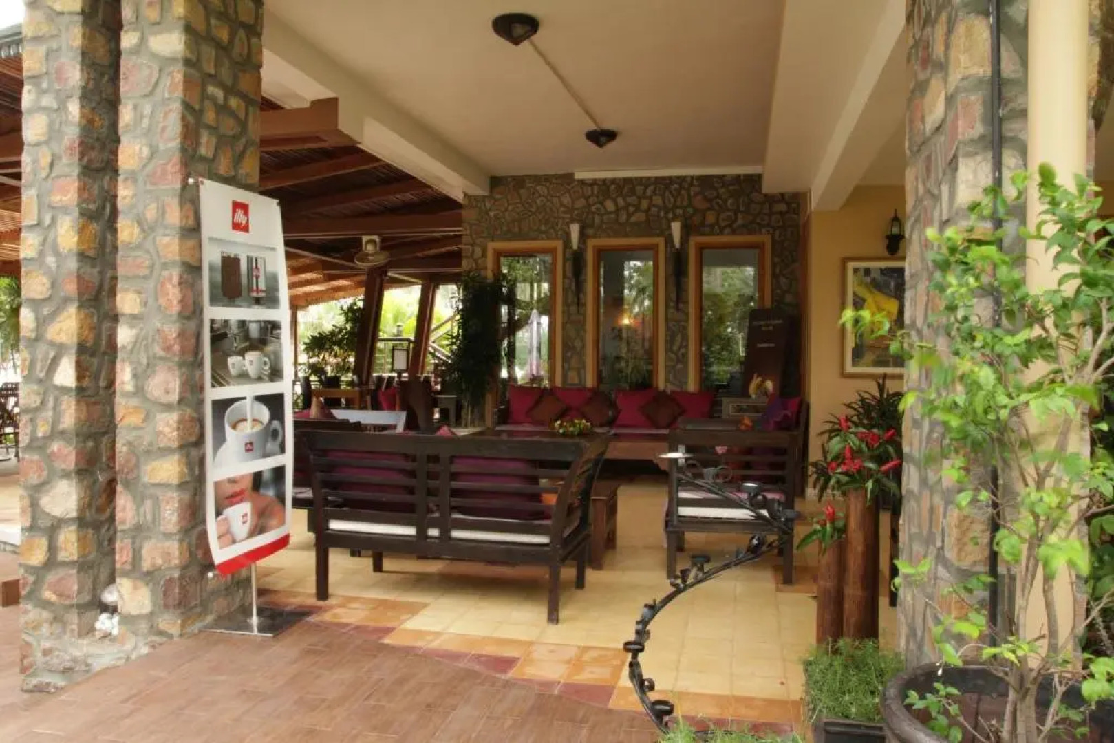 Nataya Roundhouse Coral Bay Resort and Spa