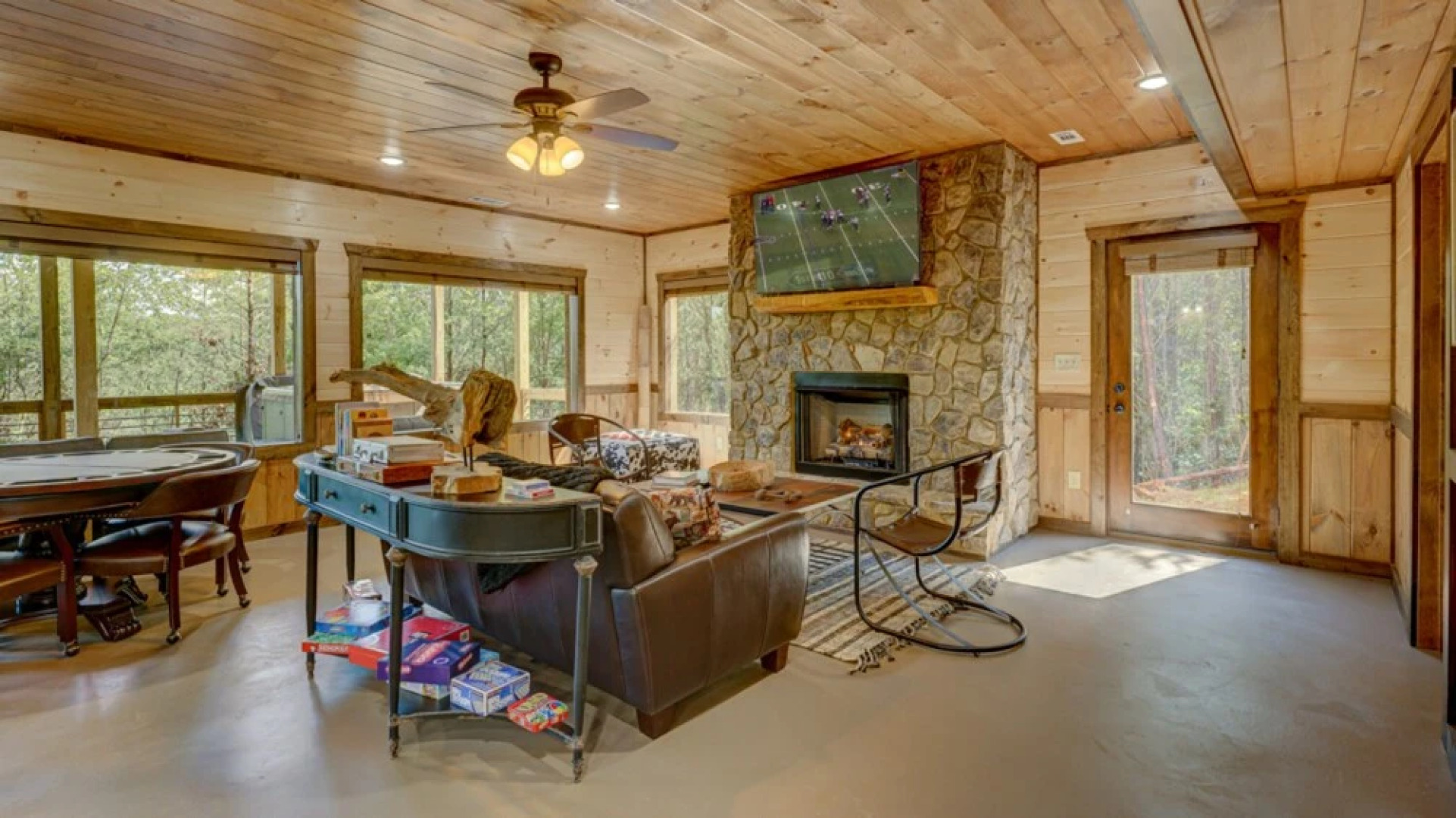 4 Leaf Clover by Escape to Blue Ridge