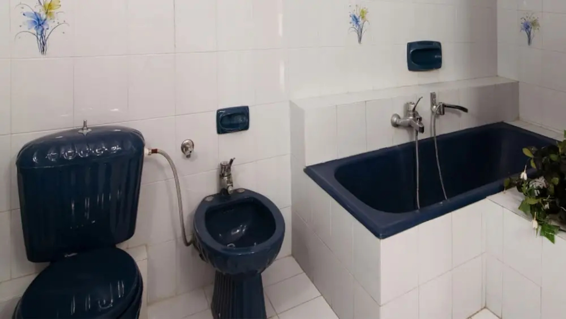 Private comfortable room for 4