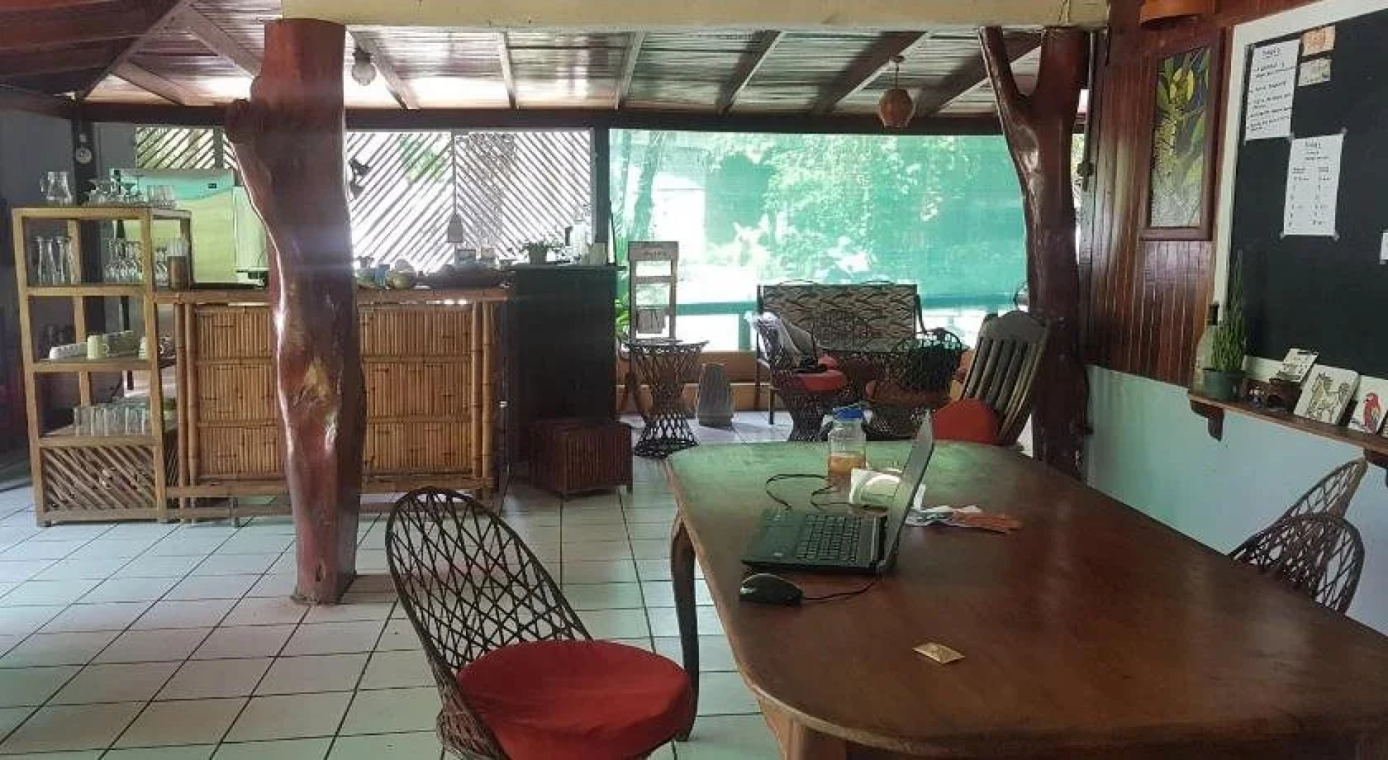 Cabinas & Restaurante Cristina