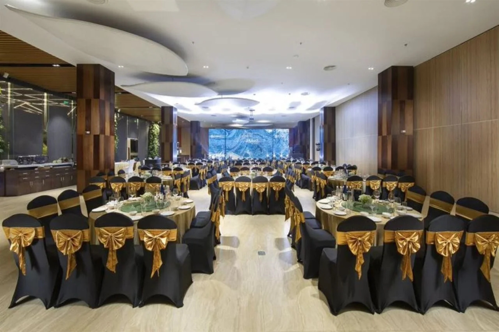 Forest In The Sky - Flamingo Dai Lai