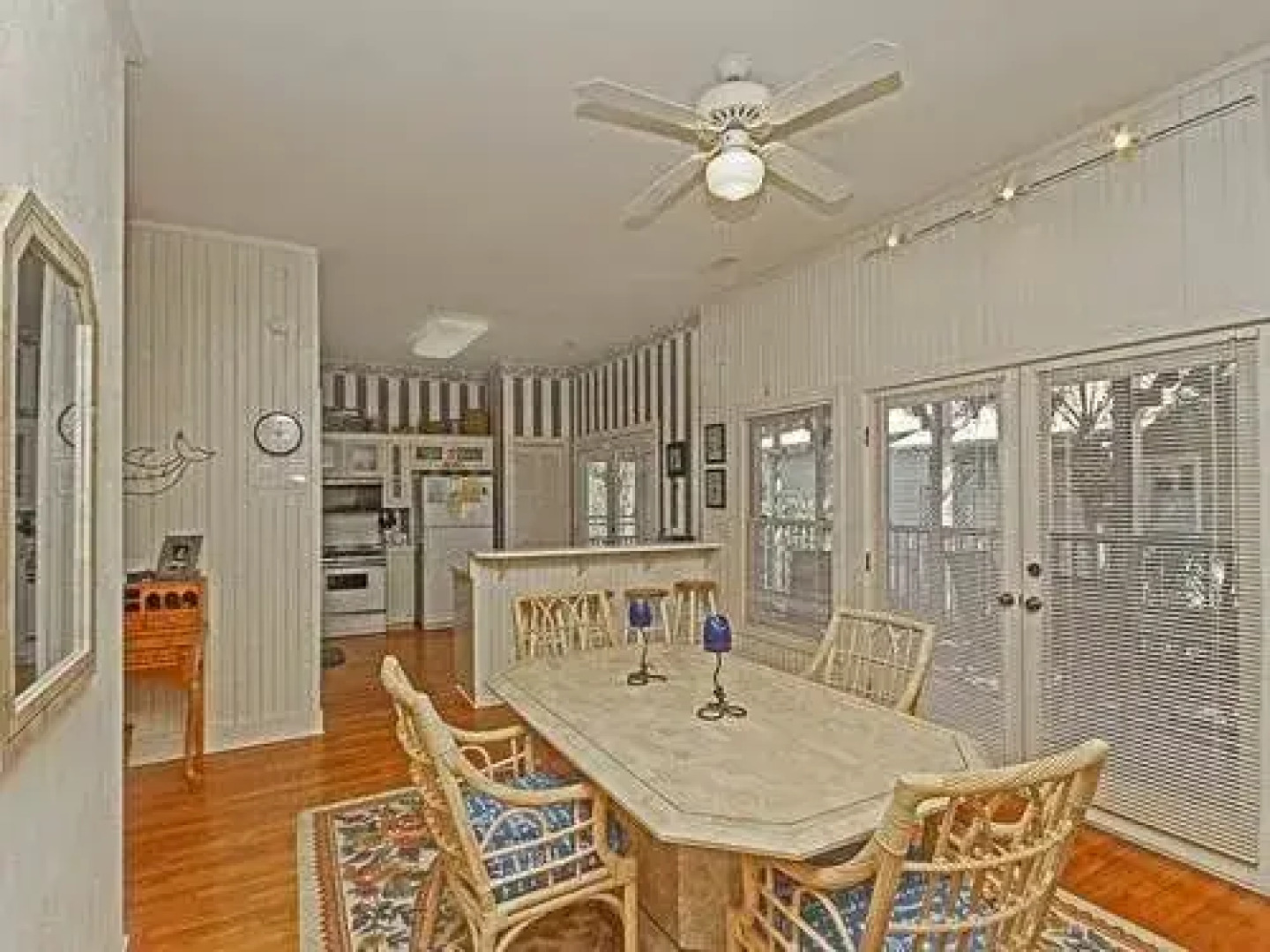 Grand Pavilion Seaside 83 by RedAwning