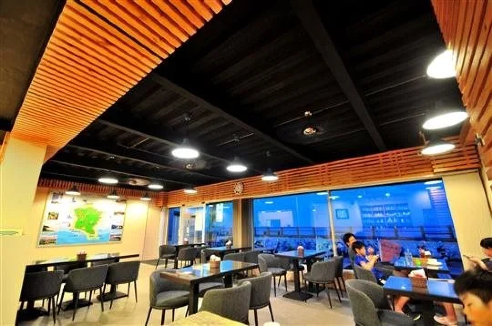 Luti Sea Shore Hotel