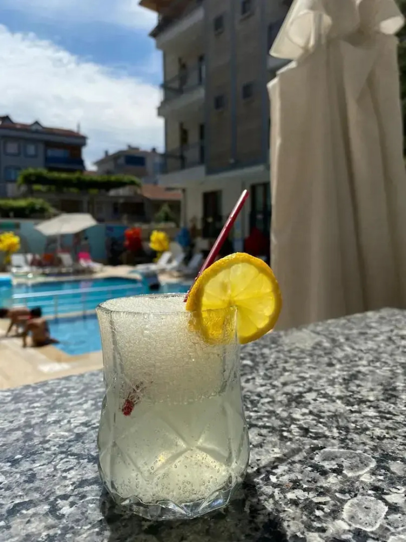 Li̇mon Otel Kiyiköy