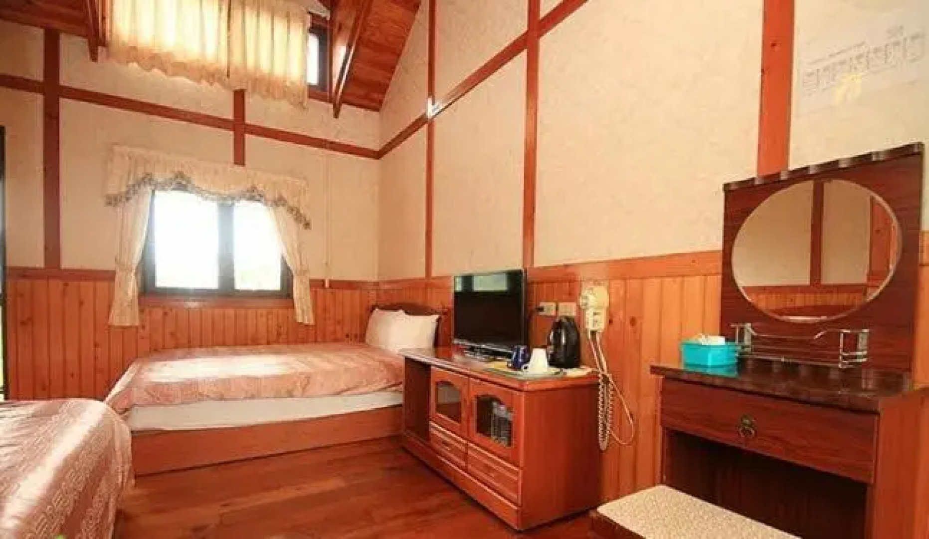 大湖底木屋民宿