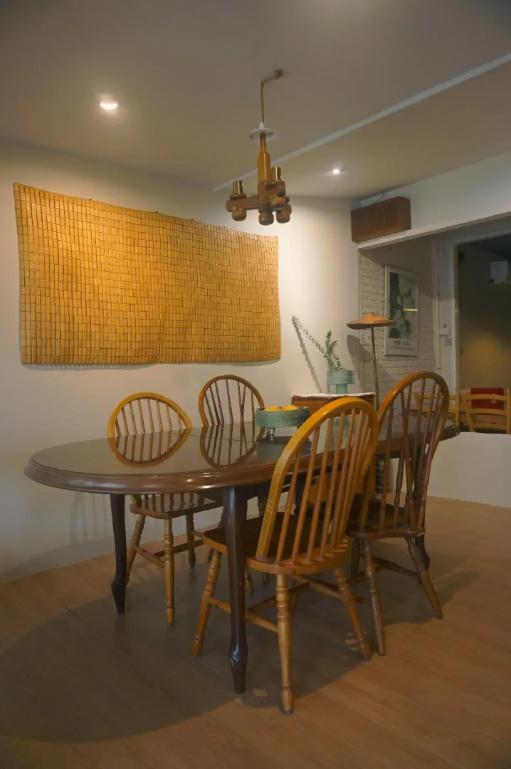 The Goose Cafe & Hostel