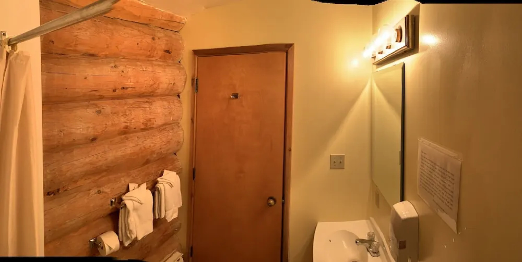 Helmcken Falls Lodge