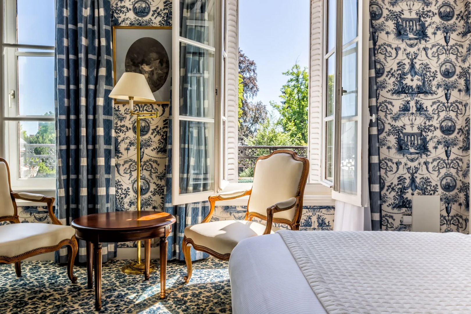 Aigle Noir Hotel Fontainebleau -  MGallery Collection