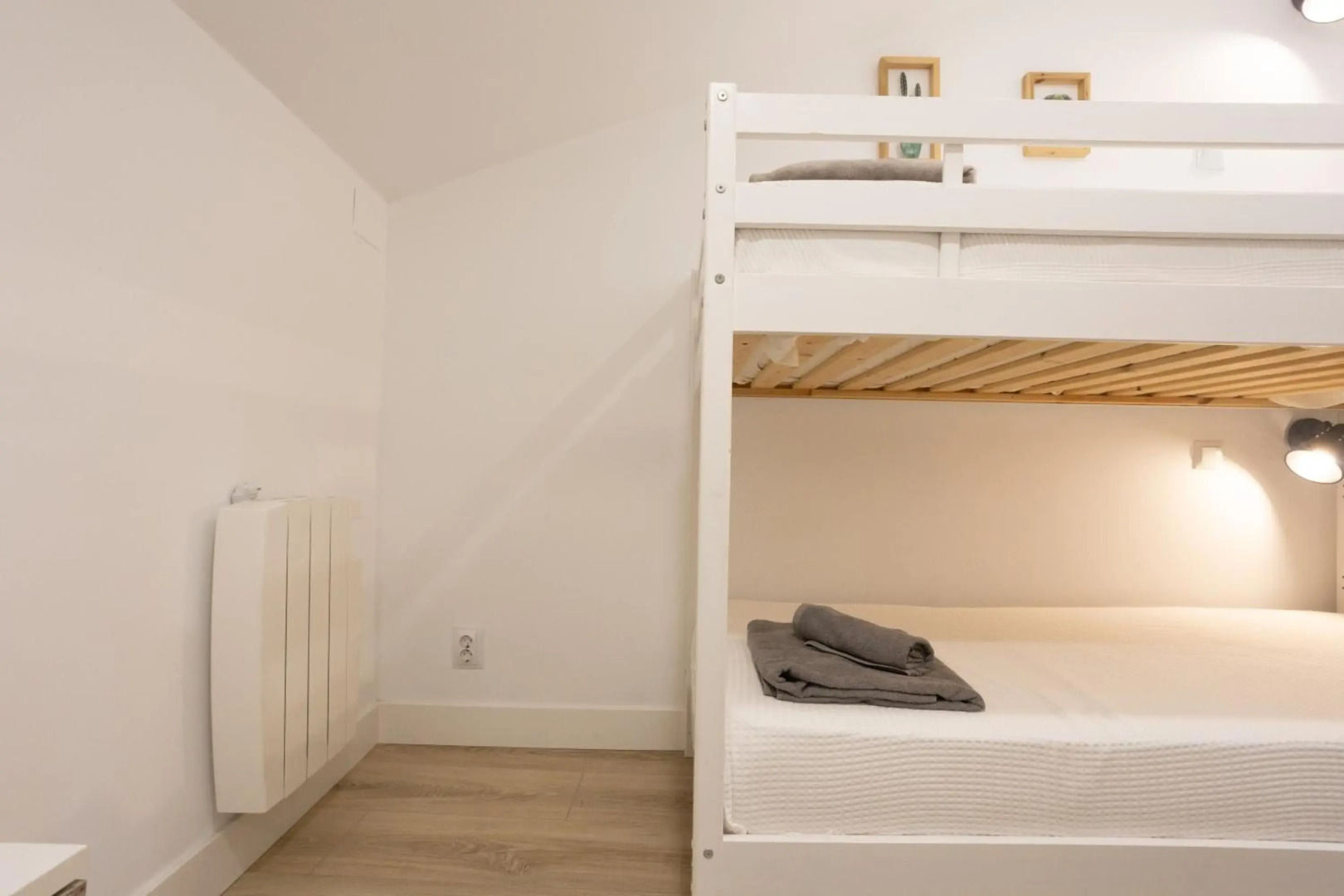 Torrontero con vistas al mar