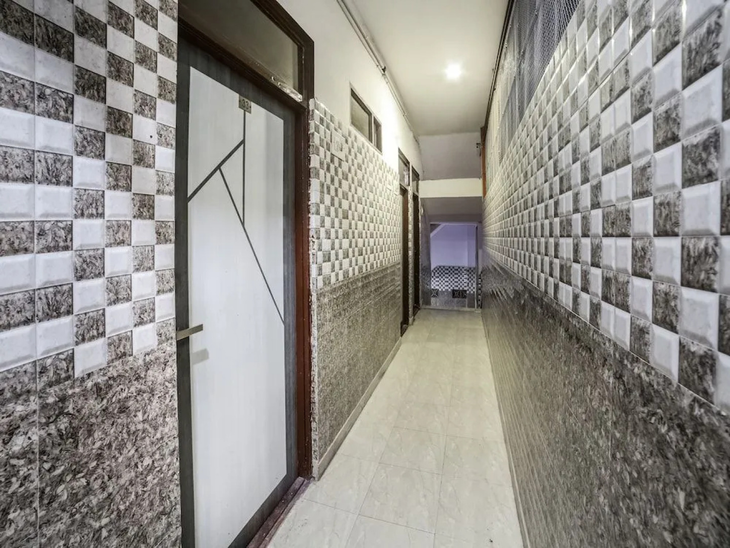 Oyo 36289 Hotel Maurvi